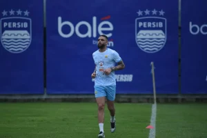 Layvin Kurzawa Siap Debut Bareng Persib Di ACL 2?