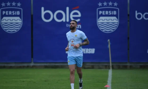 Layvin Kurzawa Siap Debut Bareng Persib Di ACL 2?