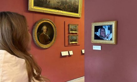 Mantan Pangeran Andrew Di Tangkap Polisi, Fotonya Kini Di Tempel Di Museum Louvre