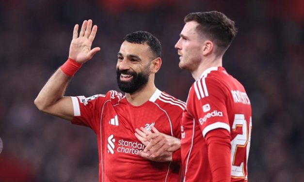Mo Salah Cuma Kalah Hebat Dari Kenny Dalglish Bagi Robertson