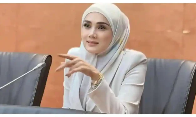 Mulan Jameela Di Terpa Isu Hoaks Rendahkan Profesi Guru