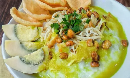 Kuliner Bubur Ayam: Variasi Topping Yang Menggugah Selera
