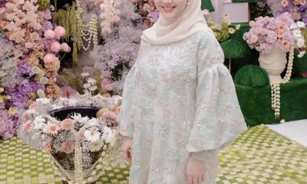 Potret Kesha Ratuliu Di Siraman Syifa, Sederhana Tapi Memikat!
