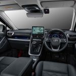 Bukan MPV Biasa! Innova Zenix Dengan Mesin Hybrid 4 Silinder