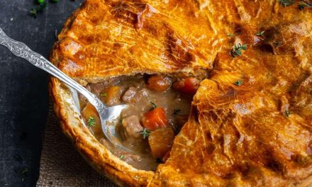 Suet Crust Pastry: Kulit Pie Tradisional, Tekstur Unik Dan Gurih