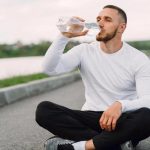 Jangan Asal Banyak! Ini Batas Aman Minum Air Setiap Hari