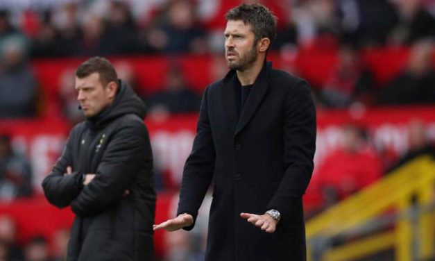 Michael Carrick Belum Puas, MU Masih Buru 2 Pemain Baru