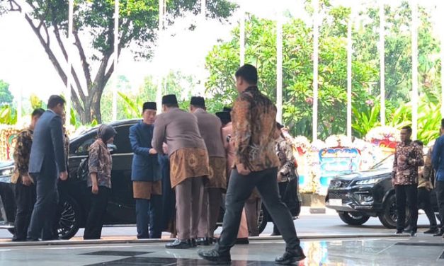 Rizky Irmansyah Menikah, Prabowo & Jokowi Hadir Sebagai Saksi