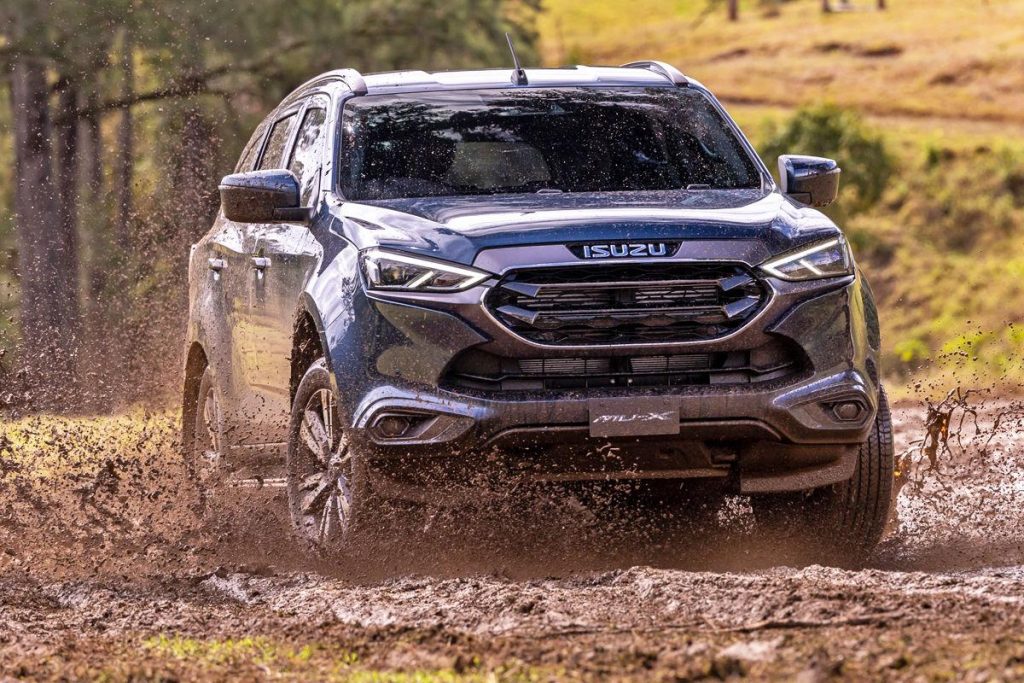 Isuzu MU-X Makin Menarik Dengan Desain Sporty Dan Mesin Irit