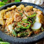 Asal usul Dan Sejarah Lotek, Makanan Khas Sunda