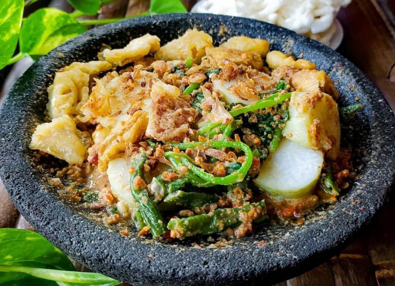 Asal usul Dan Sejarah Lotek, Makanan Khas Sunda