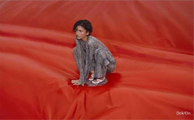 Makin Fashionable! Koleksi Zendaya x On Tersedia Di Indonesia