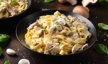 Gurih Menggoda! Creamy Pasta Ayam Jamur Dengan Saus Kental